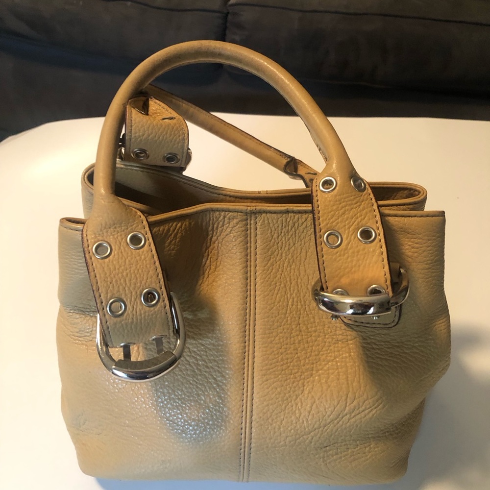 Good condition Tignanello Pebbled Leather Tan Handbag with Adjustable Handles